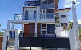 Casa Amores: Camaya Coast